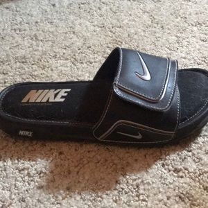 Nike slides, foam soul.